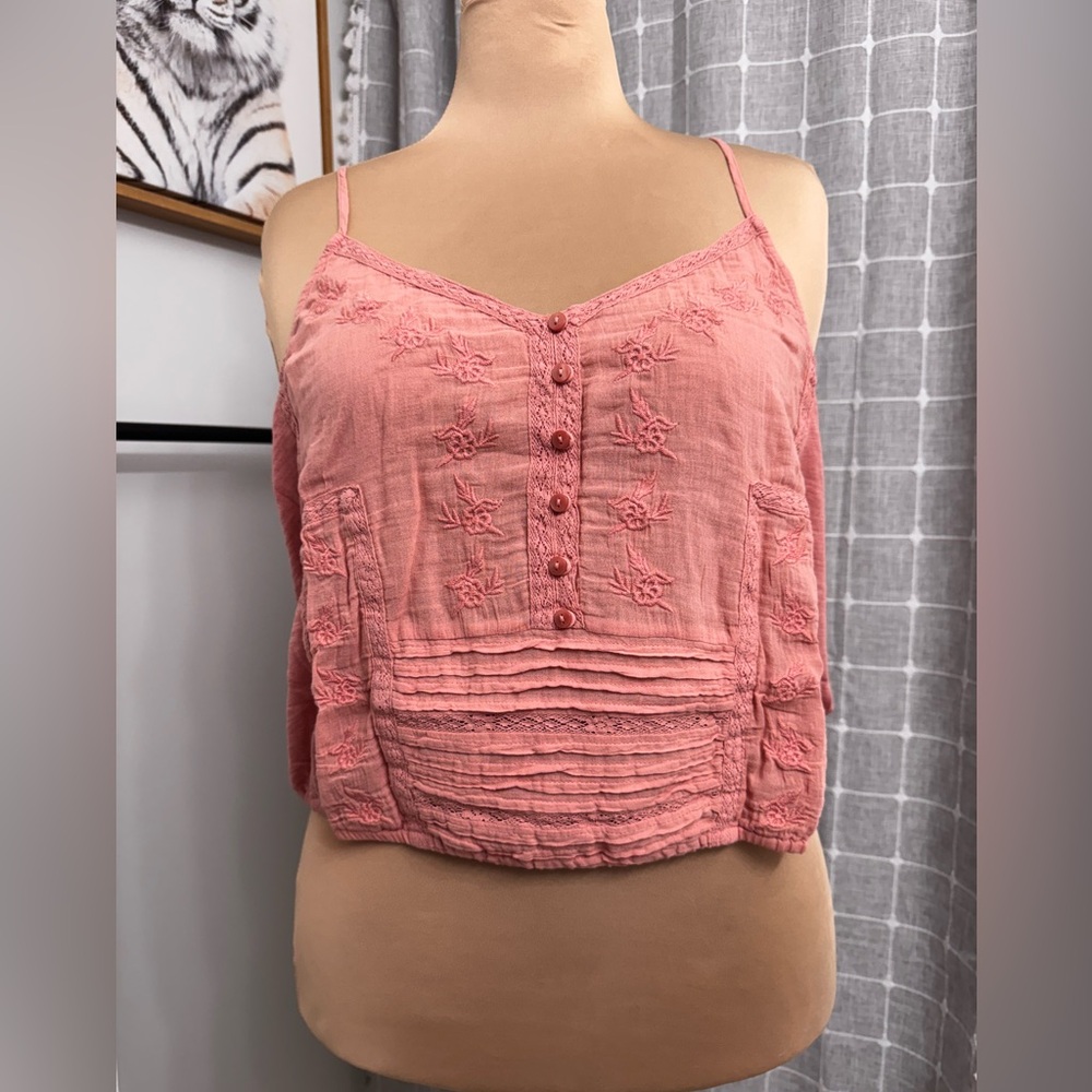 NWT Lucky Brand Embroidered Crop Tank with adjustable straps